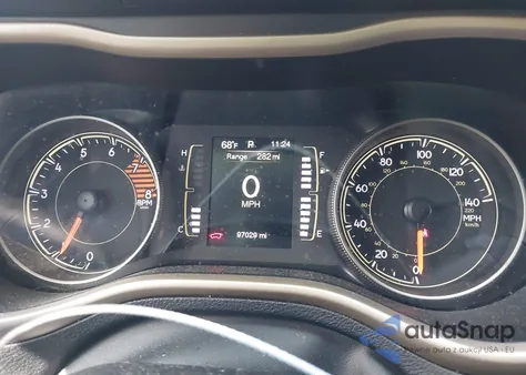 2017 Jeep Cherokee Latitude 4X4 from USA, damaged, VIN 1C4PJMCS2HW631714